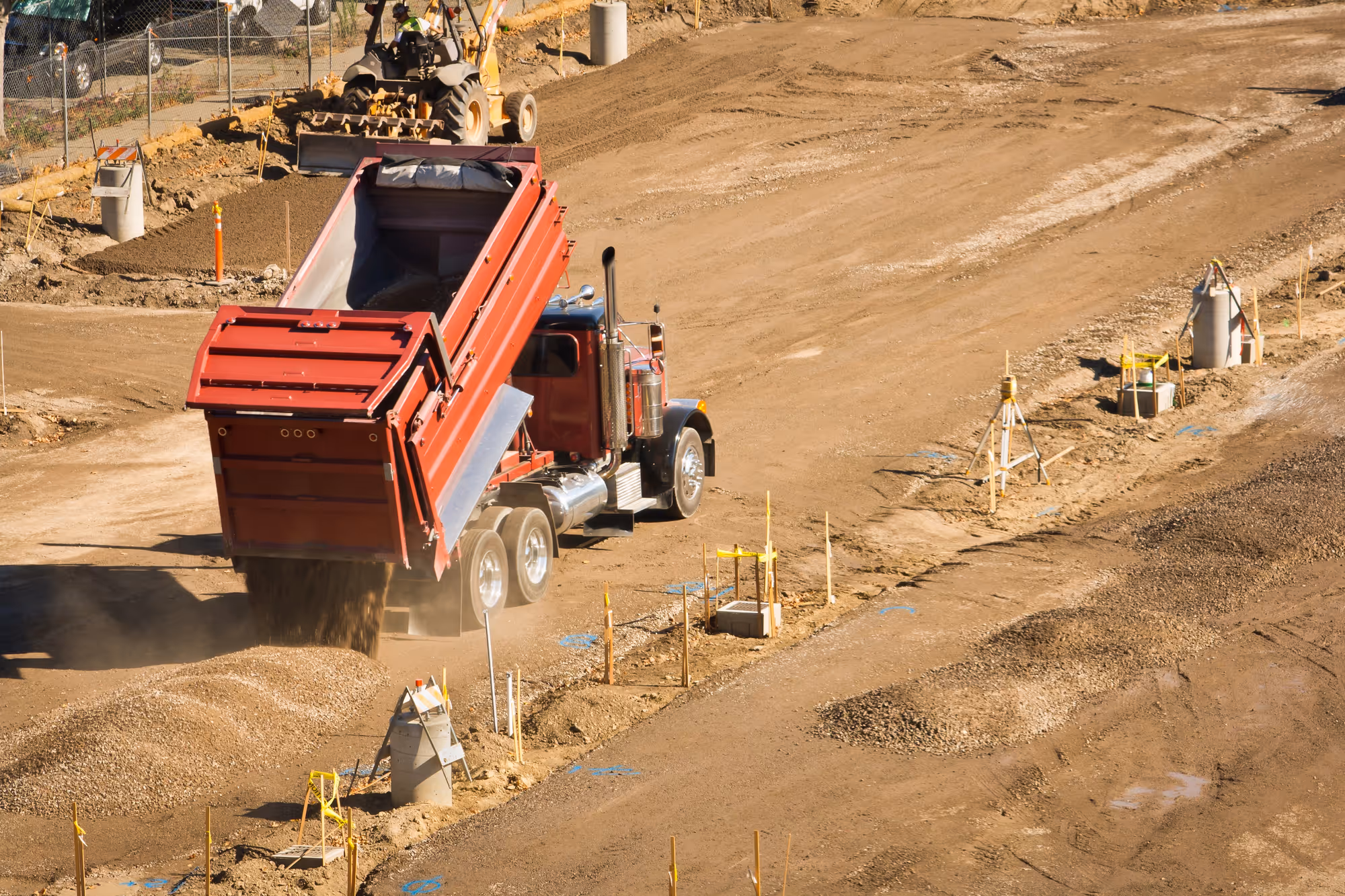 Sand and gravel aggregates supplied by ContractorLOADS