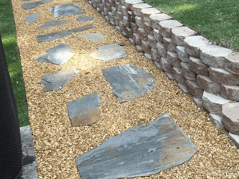 How to Choose the Best Decorative Landscaping Rocks and Gravel for Your Outdoor Projects?
